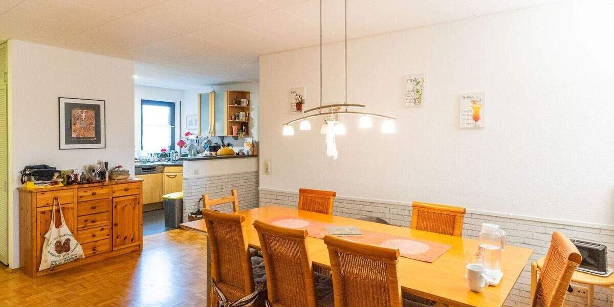 Etagenwohnung Bischofsheim - 5 Zimmer, 166 m&sup2;, 430.000&euro; | Angebot:25725812