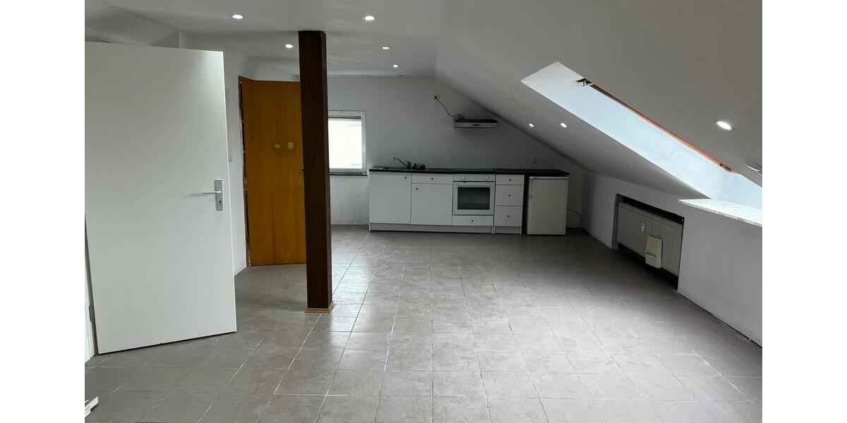 Dachgeschosswohnung 2 Zimmer 2 zimmer