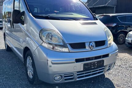 Renault Trafic 158.421 km 7.990 &euro; Frankfurt am Main 65933