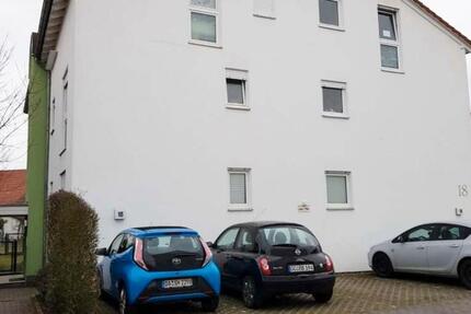 Charmante 3-Zimmer-DG-Wohnung mit Balkon in BüttelbornWorfelden zimmer