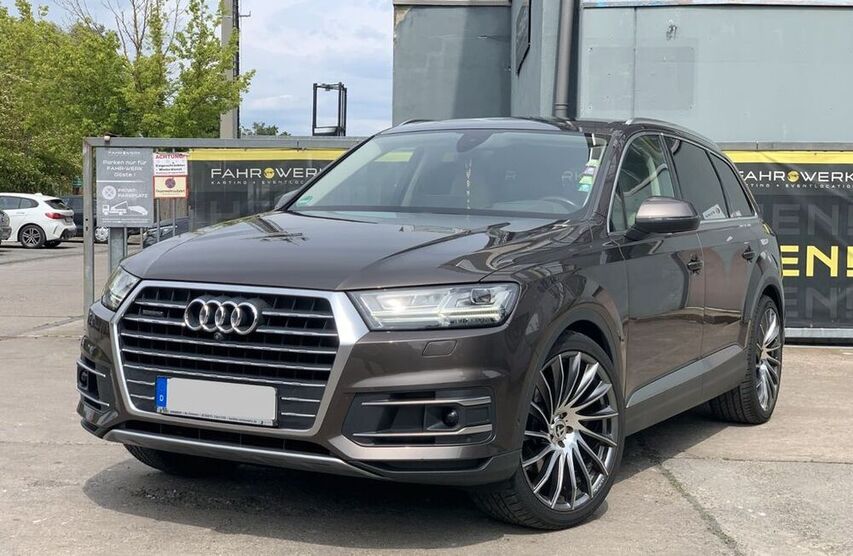 Q7