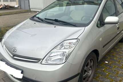 Toyota Prius 112.000 km 3.700 &euro; Neu-Isenburg 63263