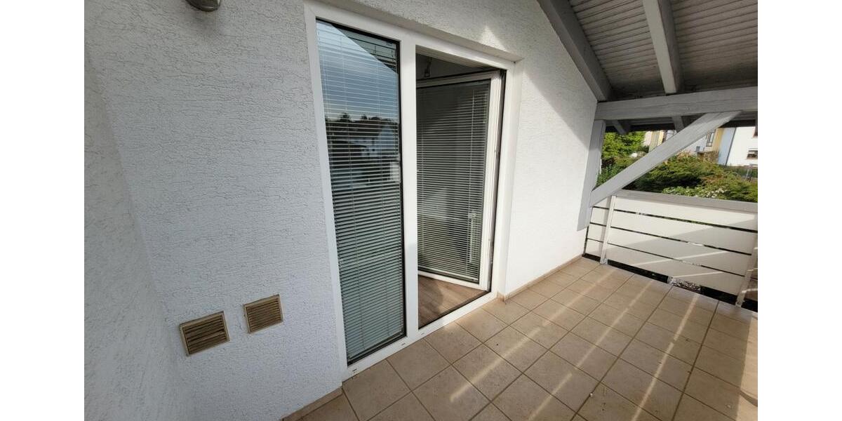 Dachgeschoßwohnung Rodenbach - 2 Zimmer, 60 m&sup2;, 600&euro; | Angebot:26412949