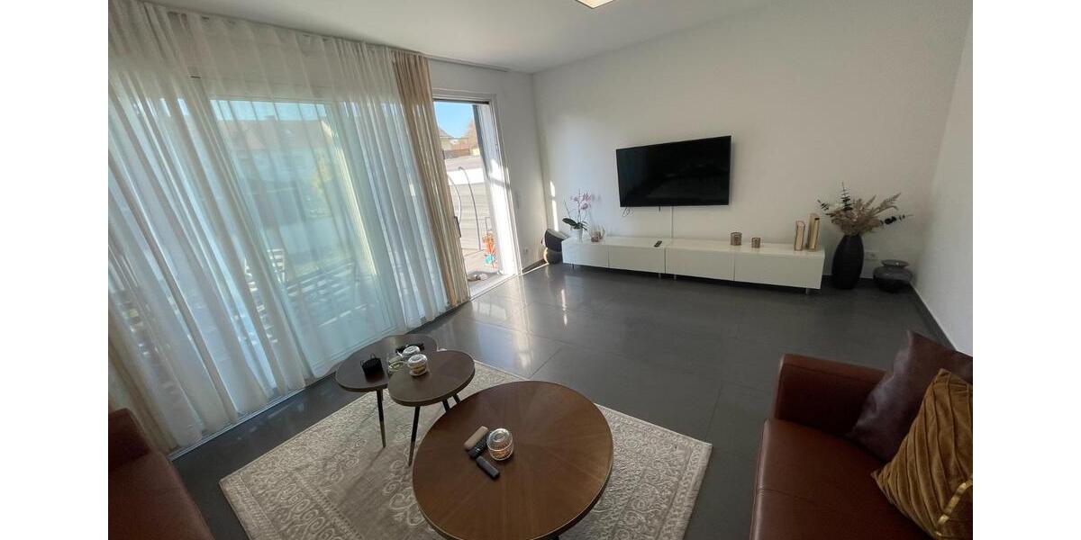 Doppelhaushälfte Hanau Lamboy - 6 Zimmer, 160 m&sup2;, 2.200&euro; | Angebot:25750507