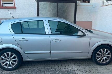 Opel Astra 196.000 km 2.199 &euro; Büttelborn 64572