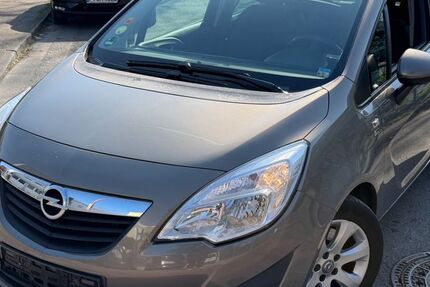 Opel Meriva 215.000 km 3.001 &euro; Frankfurt am Main 65933