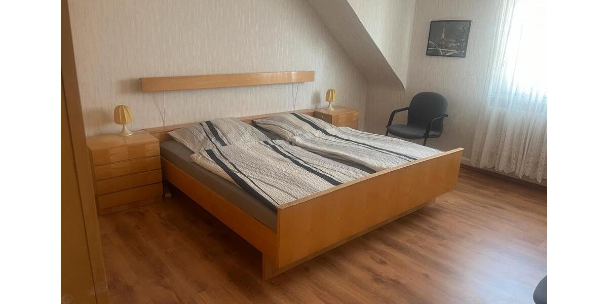 Doppelhaushälfte Kelkheim (Taunus) - 8 Zimmer, 210 m&sup2;, 650.000&euro; | Angebot:27233653