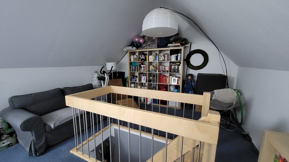 moderne DHH mit ELW im 