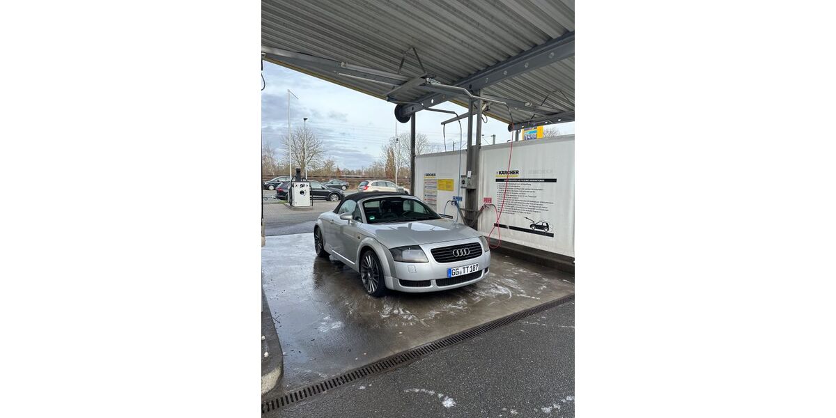 Audi TT 193.000 km 5.700 &euro; Ginsheim 65462