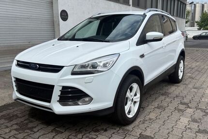 Ford Kuga 253.000 km 7.999 &euro; Hainburg 63512