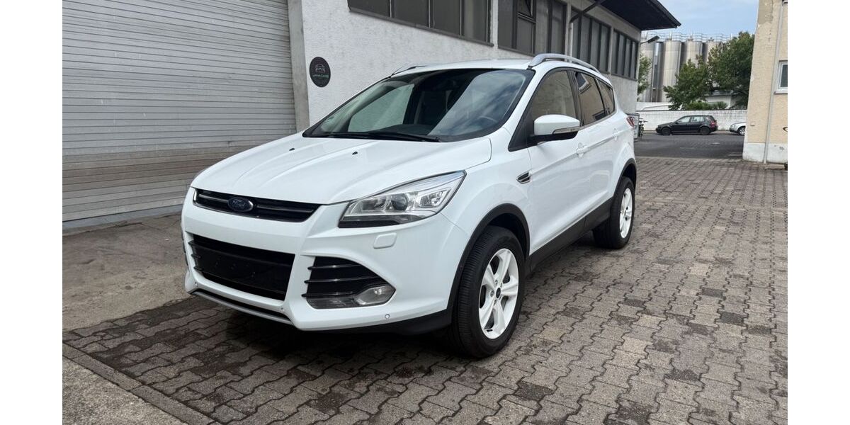 Ford Kuga 253.000 km 7.999 &euro; Hainburg 63512
