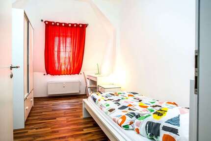 Zimmer Frankfurt am Main Bahnhofsviertel - 5 Zimmer, 550&euro; | Angebot:26961201