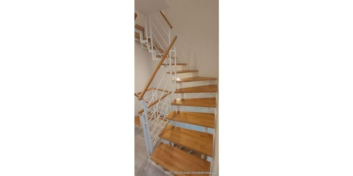 *Gehobenes und modernes Niedrigenergie Reiheneckhaus mit Terrasse und Garten in bevorzugter Lage* 6 zimmer