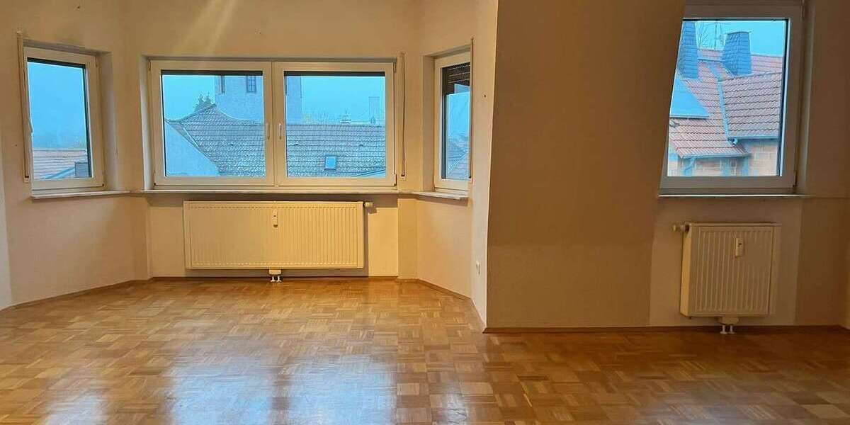 Etagenwohnung Schöneck - 4 Zimmer, 109 m&sup2;, 290.000&euro; | Angebot:25274042