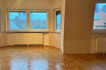 Wohnung Schöneck - 4 Zimmer, 109 m&sup2;, 290.000&euro; | Angebot:25274042