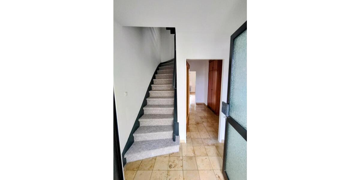 Reihenhaus Königstein im Taunus - 3 Zimmer, 213 m&sup2;, 1.750&euro; | Angebot:25897737