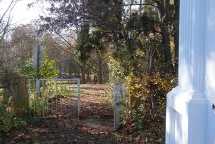 Haus am Park Frankfurt-Sossenheim 2300qm Grundst 14Z 450 qm Nutzf 14 zimmer