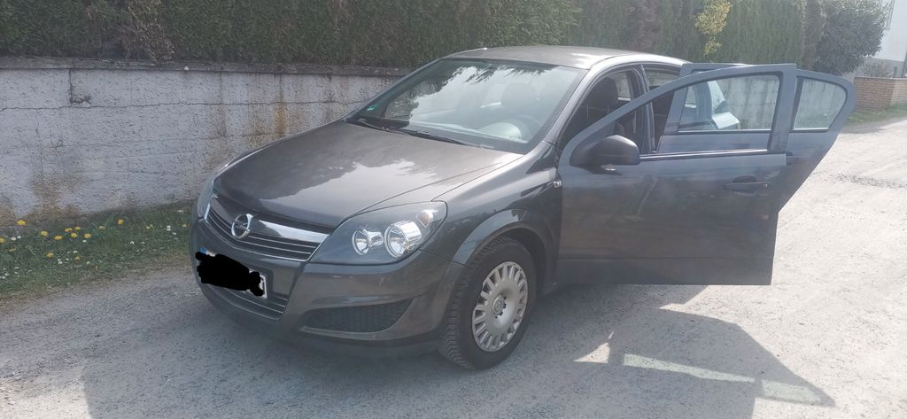 Opel Astra 211.600 km 2.000 &euro; Roßdorf 64380