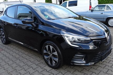 Renault Clio 1,0l Evolution Navi Rückfahrkamera, Einparkhi 31.015 km 12.490 &euro; Rodgau 63110