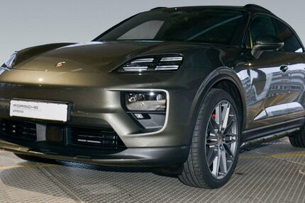Porsche Macan 9.900 km 100.960 &euro; Frankfurt 60314