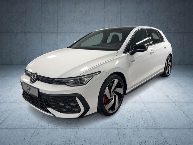 VW Golf 9.780 km 37.280 &euro; Frankfurt am Main 60528