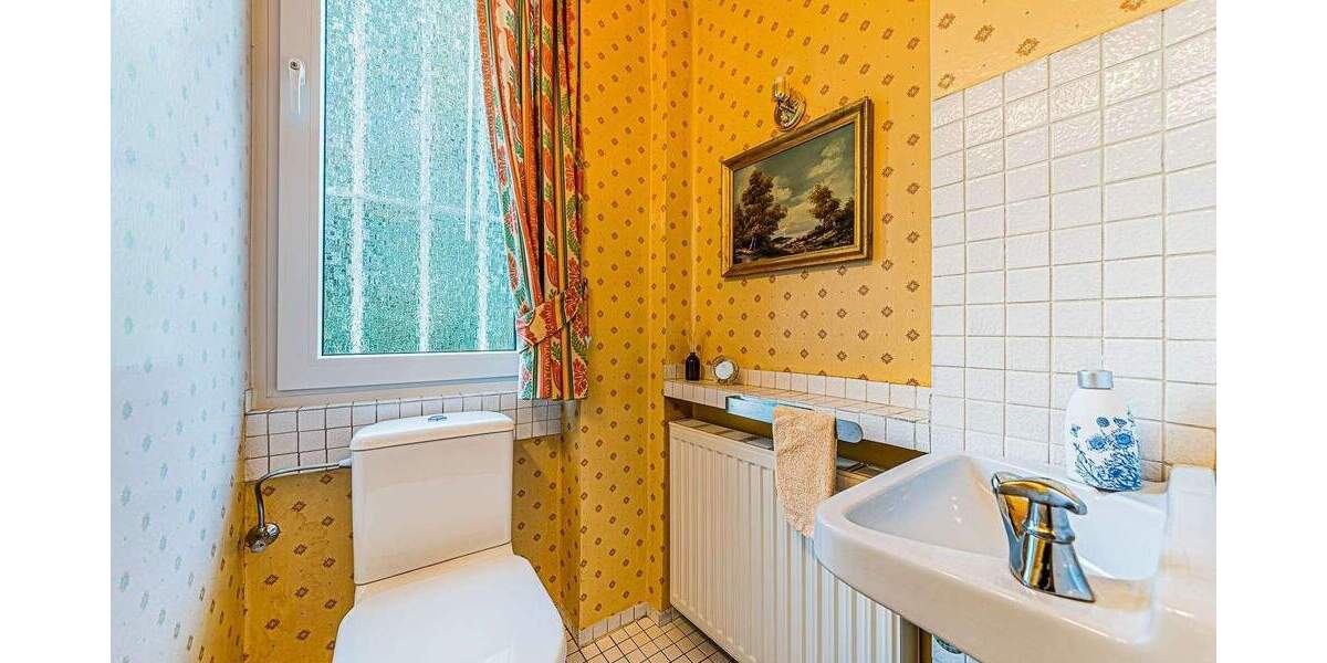 Etagenwohnung Frankfurt am Main Niederursel - 3 Zimmer, 120 m&sup2;, 1.700&euro; | Angebot:25768511