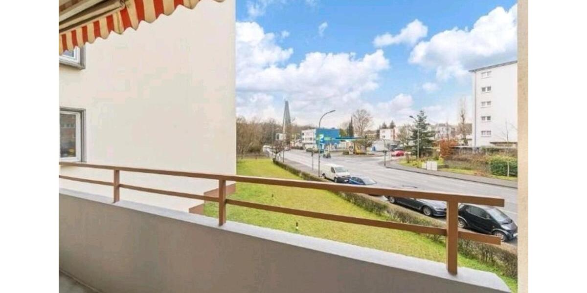 sehr schöne drei Zimmer wohnung 3 zimmer