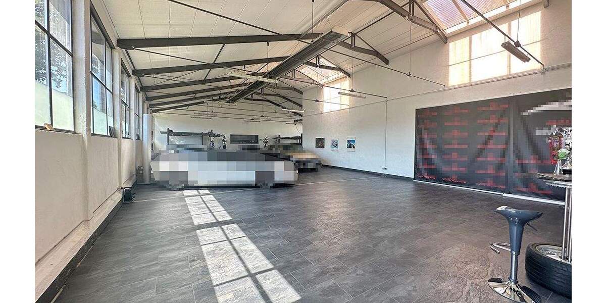 Absolute Sichtlage: Wohn-Bürogebäude mit angrenzenden Hallen - vielseitig nutzbar! zimmer