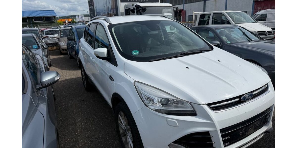 Ford Kuga 150.000 km 7.999 &euro; Hanau 63457