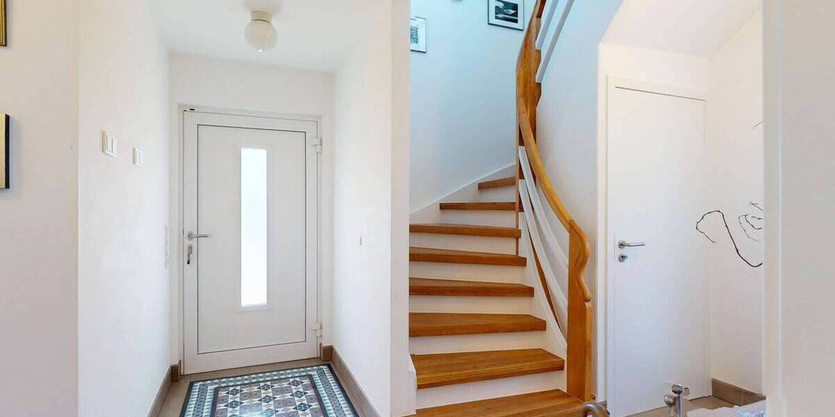 Doppelhaushälfte Frankfurt am Main Praunheim - 6 Zimmer, 181 m&sup2;, 1.550.000&euro; | Angebot:26388324