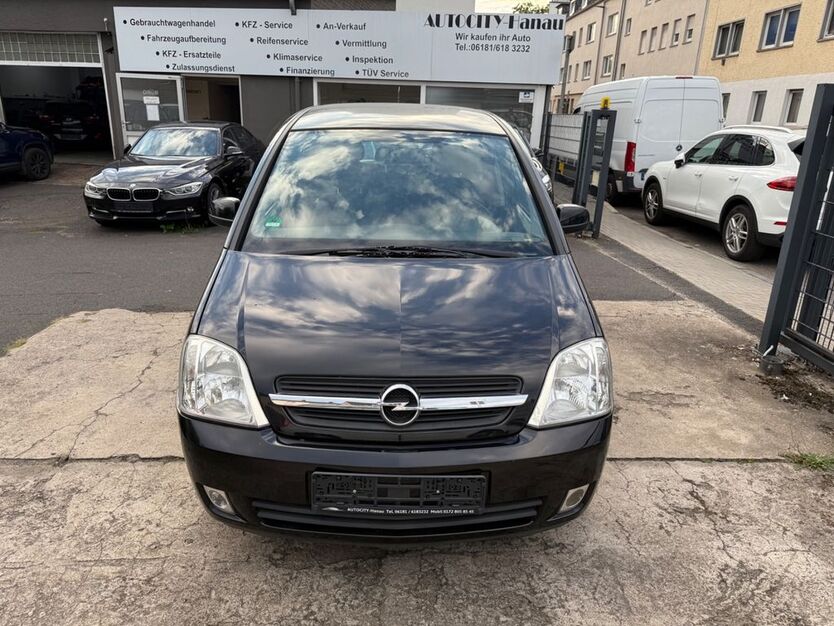 Opel Meriva 141.000 km 3.490 € Hanau 63450