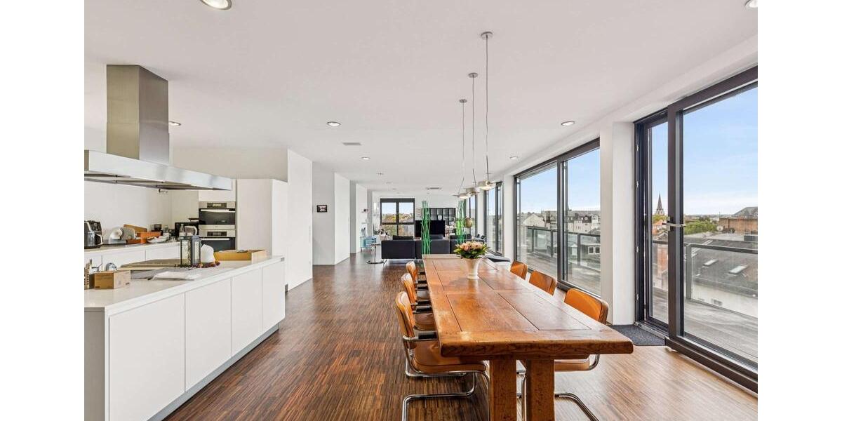 Über den Dächern der Kurstadt: Exklusive 4,5 Zimmer Wohnung zentral in Bad Nauheim 5 zimmer