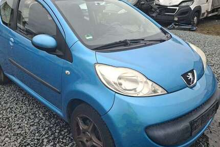 Peugeot 107 203.000 km 950 &euro; Rodgau 63110