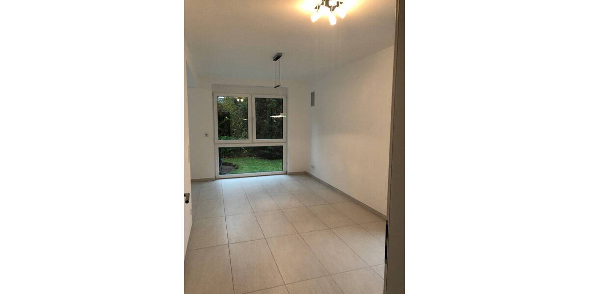 Einfamilienhaus Dreieich Buchschlag - 9 Zimmer, 300 m&sup2;, 4.390&euro; | Angebot:26712738