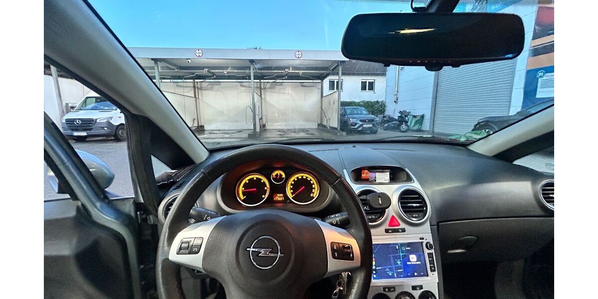 Opel Corsa 178.500 km 2.200 &euro; Frankfurt am Main 65933