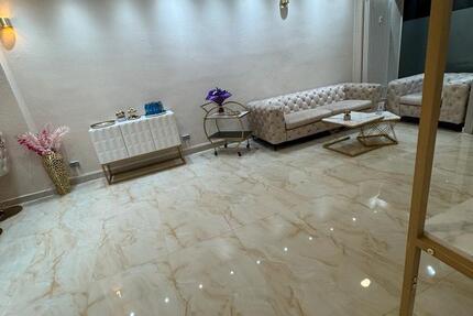 Kosmetikstudio Platz miete in Frankfurt Höchst zimmer