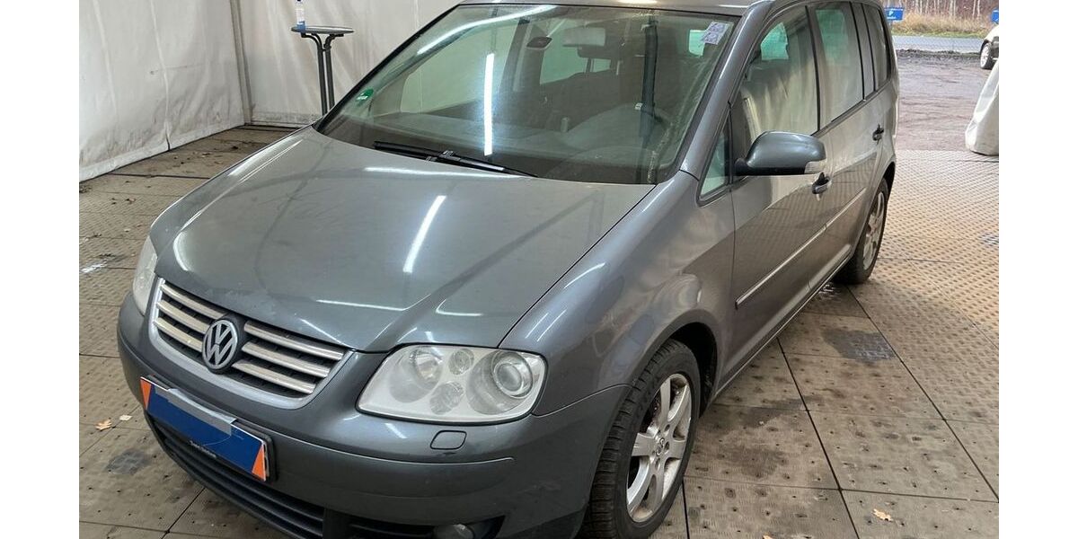 VW Touran 286.000 km 2.900 &euro; FRANKFURT 65933