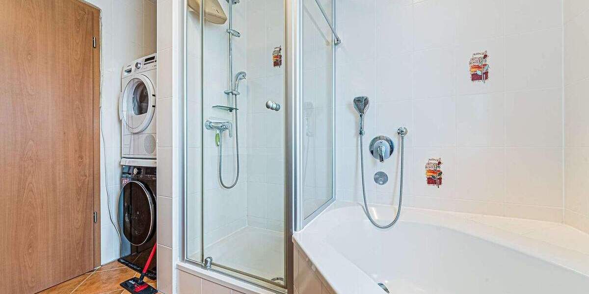 Etagenwohnung Frankfurt am Main Nied - 4 Zimmer, 110 m&sup2;, 2.450&euro; | Angebot:25727283