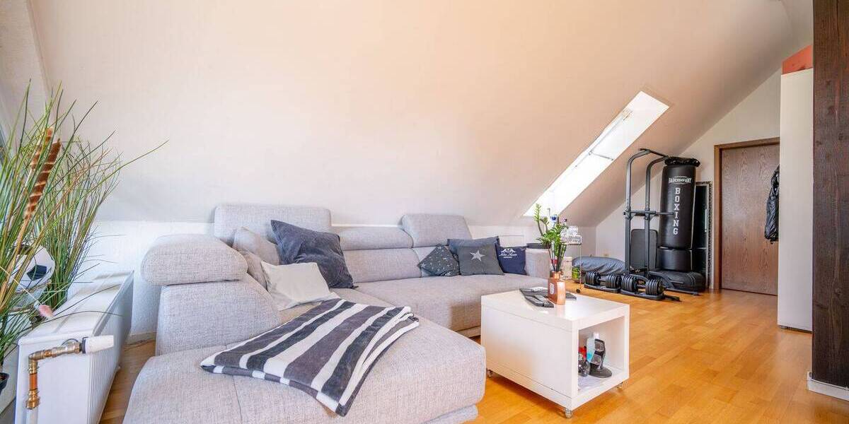 Einfamilienhaus Frankfurt am Main Nieder-Eschbach - 8 Zimmer, 291 m&sup2;, 1.285.000&euro; | Angebot:26685208