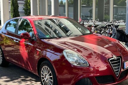 Alfa Romeo Giulietta 165.000 km 4.980 &euro; Darmstadt 64293