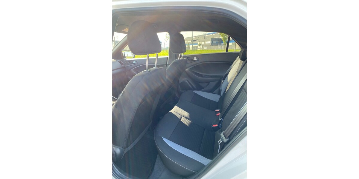 Hyundai i20 59.500 km 9.800 &euro; Hanau 63450