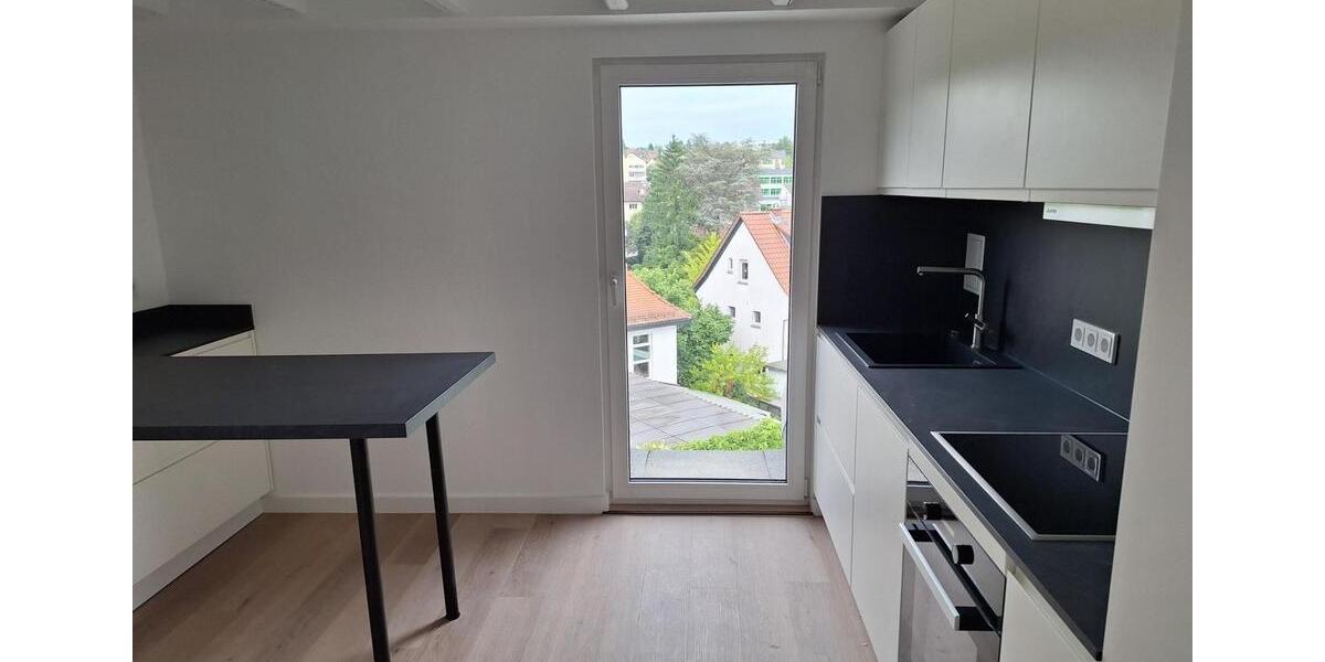 Dachgeschoßwohnung Hofheim am Taunus - 4 Zimmer, 98 m&sup2;, 1.420&euro; | Angebot:25752446