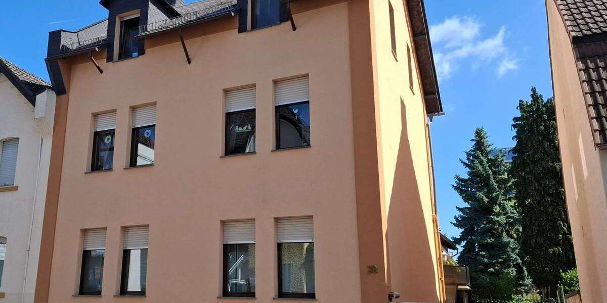 Einfamilienhaus Kriftel - 12 Zimmer, 262 m&sup2;, 1.088.000&euro; | Angebot:25515066