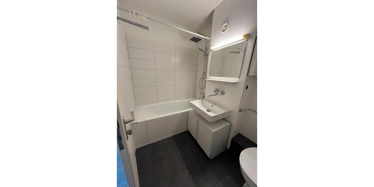 Etagenwohnung Bischofsheim - 2 Zimmer, 63 m&sup2;, 1.350&euro; | Angebot:26409328