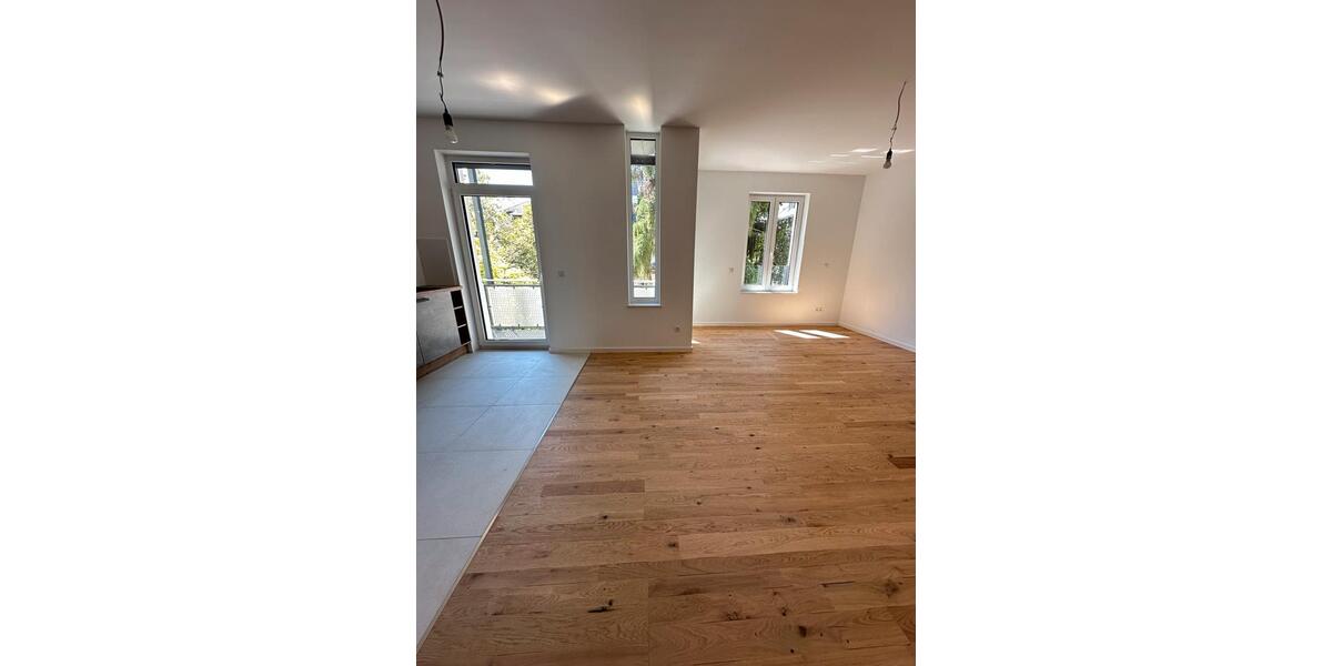 Erdgeschoßwohnung Frankfurt am Main Rödelheim - 3 Zimmer, 80 m&sup2;, 1.945&euro; | Angebot:26537411