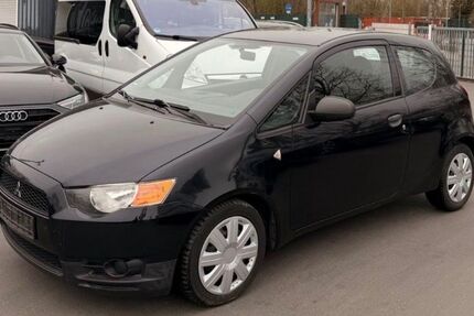 Mitsubishi Colt 180.000 km 1.499 &euro; Frankfurt am Main 60486