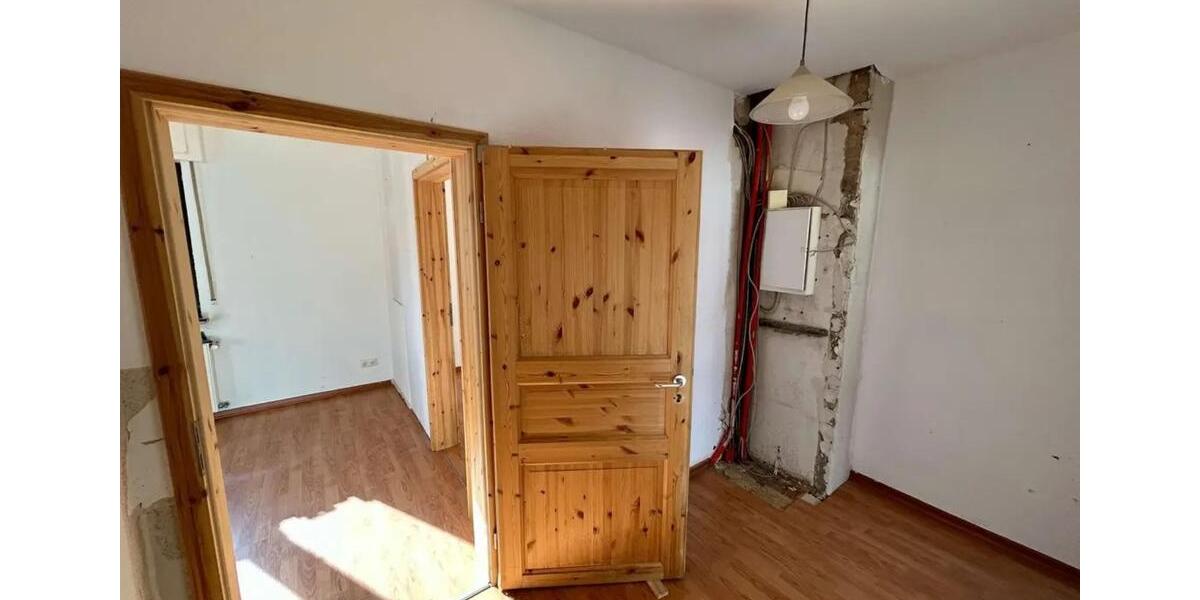 Einfamilienhaus Hanau Groß-Steinheim - 9 Zimmer, 200 m&sup2;, 499.000&euro; | Angebot:25299984