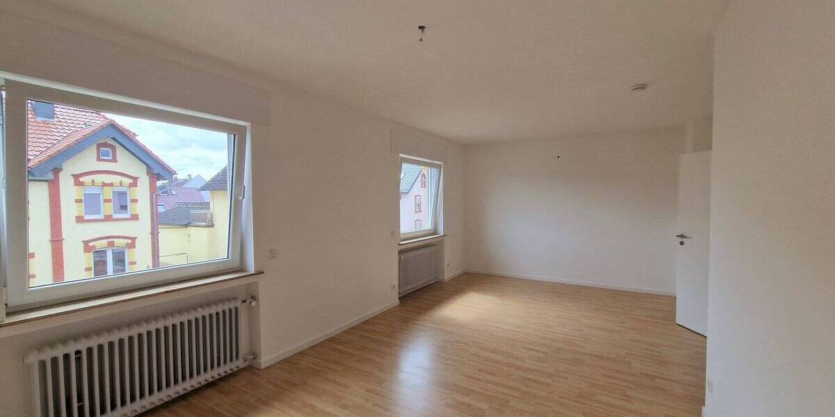 Doppelhaushälfte Oberursel Stierstadt - 6 Zimmer, 230 m&sup2;, 3.200&euro; | Angebot:26657883