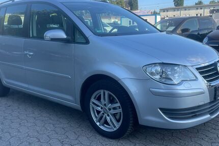 VW Touran 132.546 km 5.499 &euro; Frankfurt am Main 65933