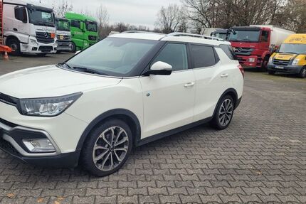SsangYong Tivoli 132.000 km 8.329 &euro; Seligenstadt 63500